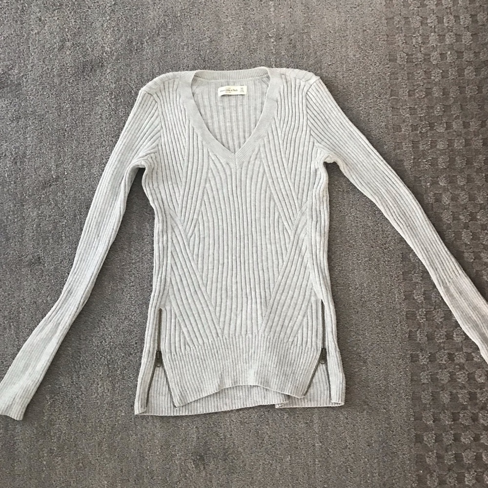Abercrombie and Fitch Zipper Sweater